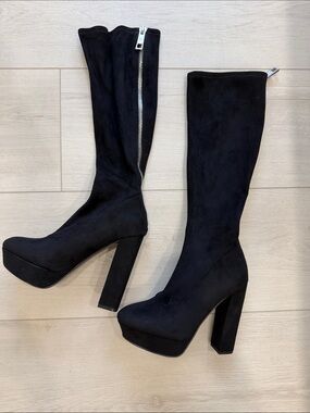 Women's Black Knee-High Platform Block Heel Boots